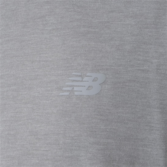Sport Essentials ヘザーテックショートスリーブTシャツ
