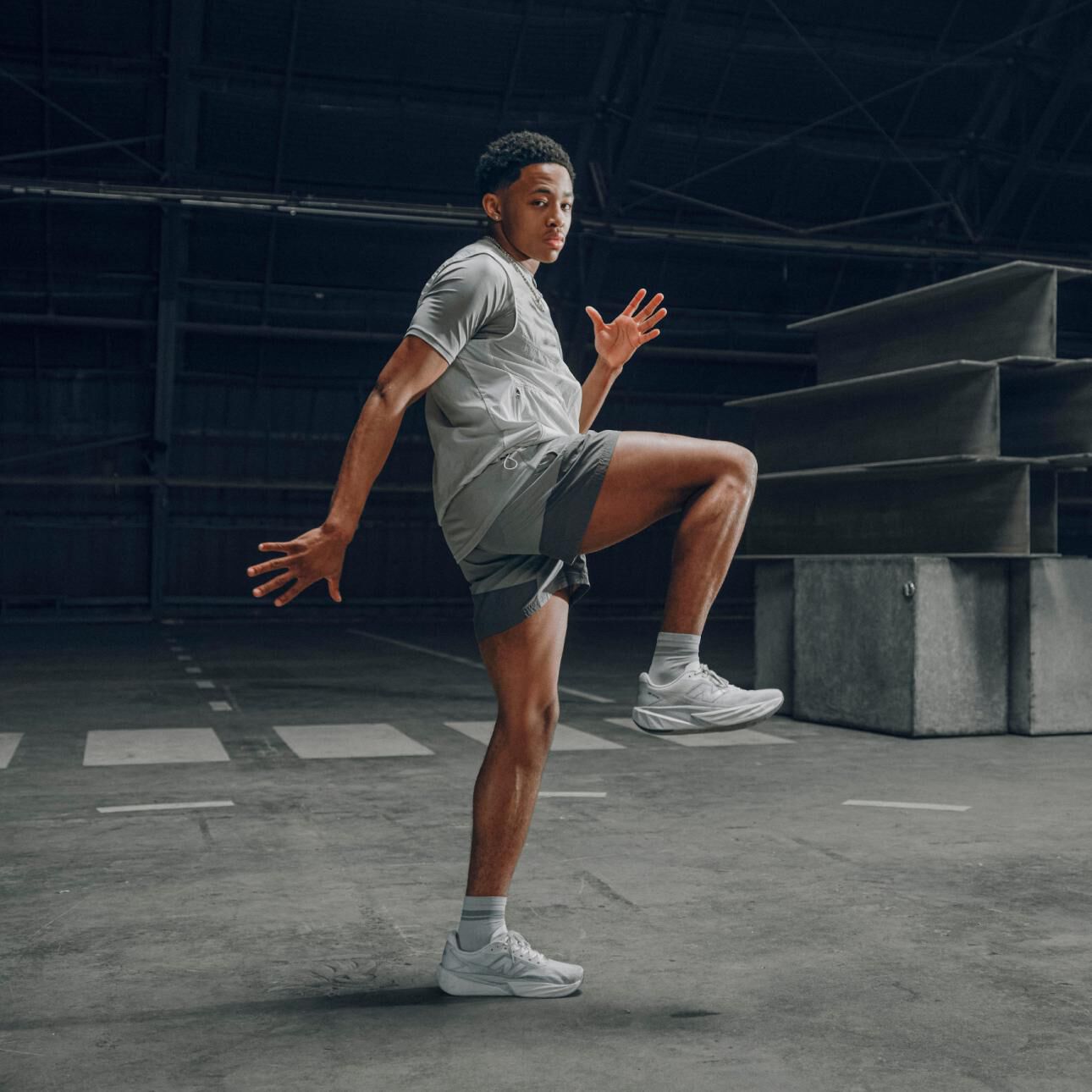 新品未ニューバランスFuelCellRebelv5 26cmワイズDグレー FuelCell Rebel v5｜ニューバランス公式通販 | - New Balance