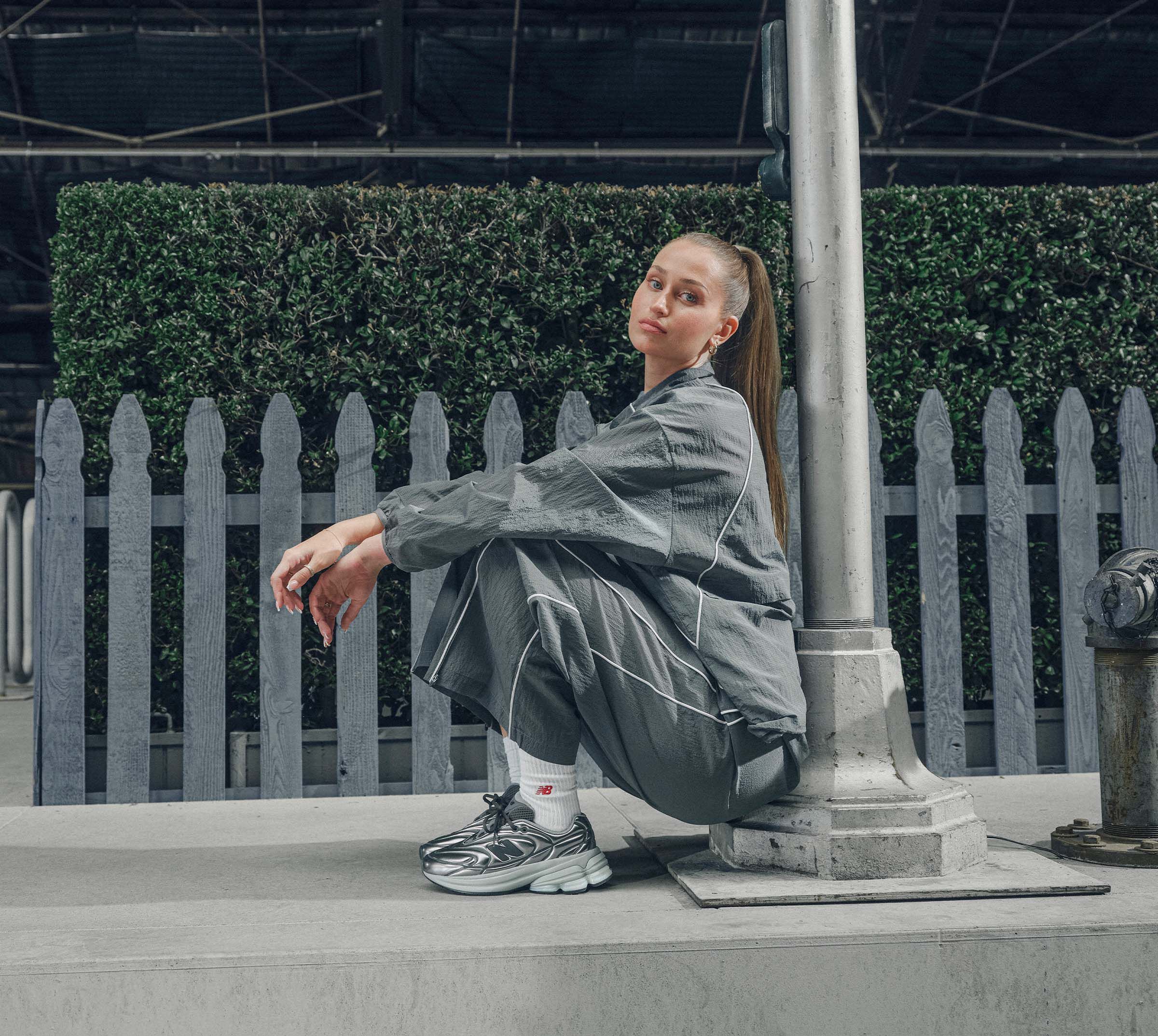 Grey Shop（ウィメンズ）の商品一覧ページ | ニューバランス公式通販