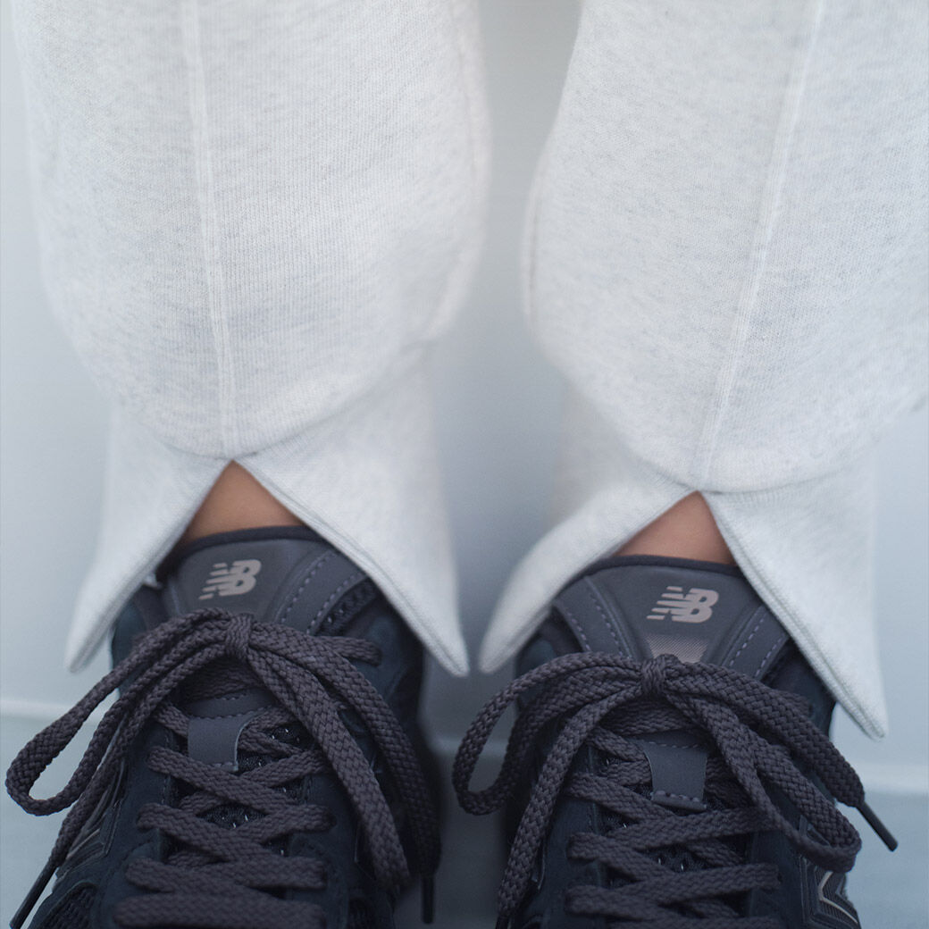 NB GREY スウェットパンツ