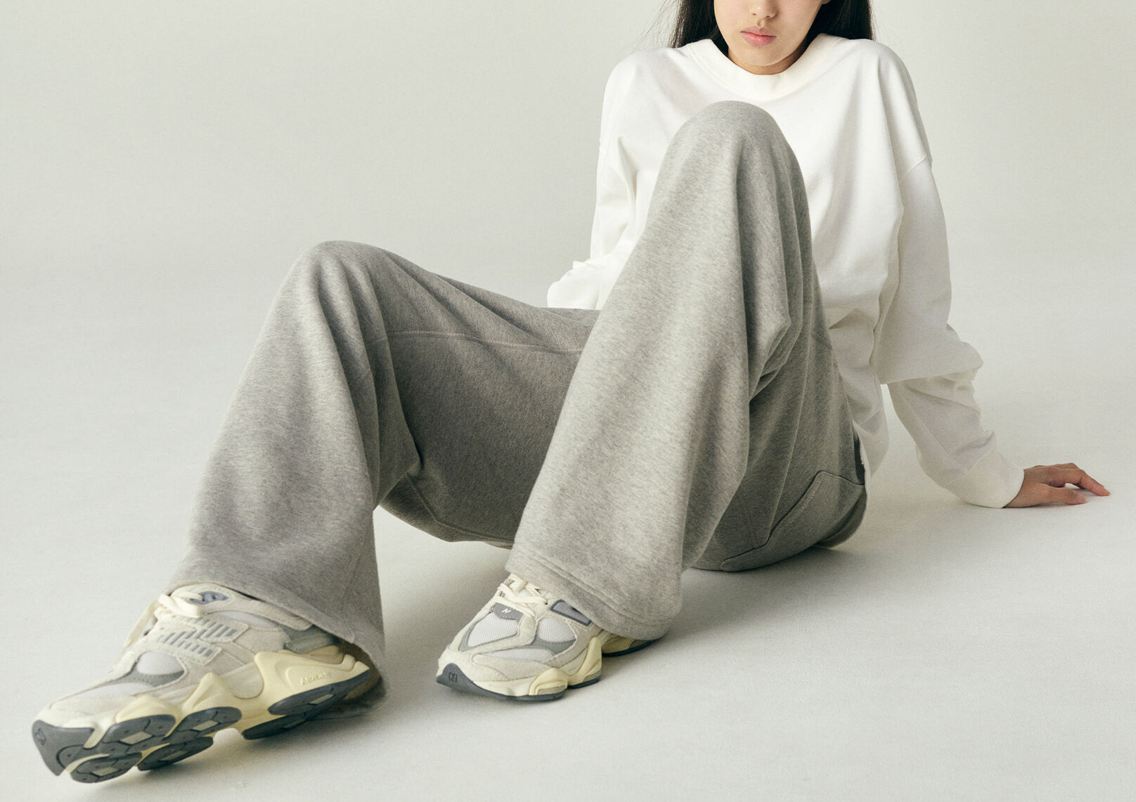 NB GREY ストレートパンツ(リラックス)
