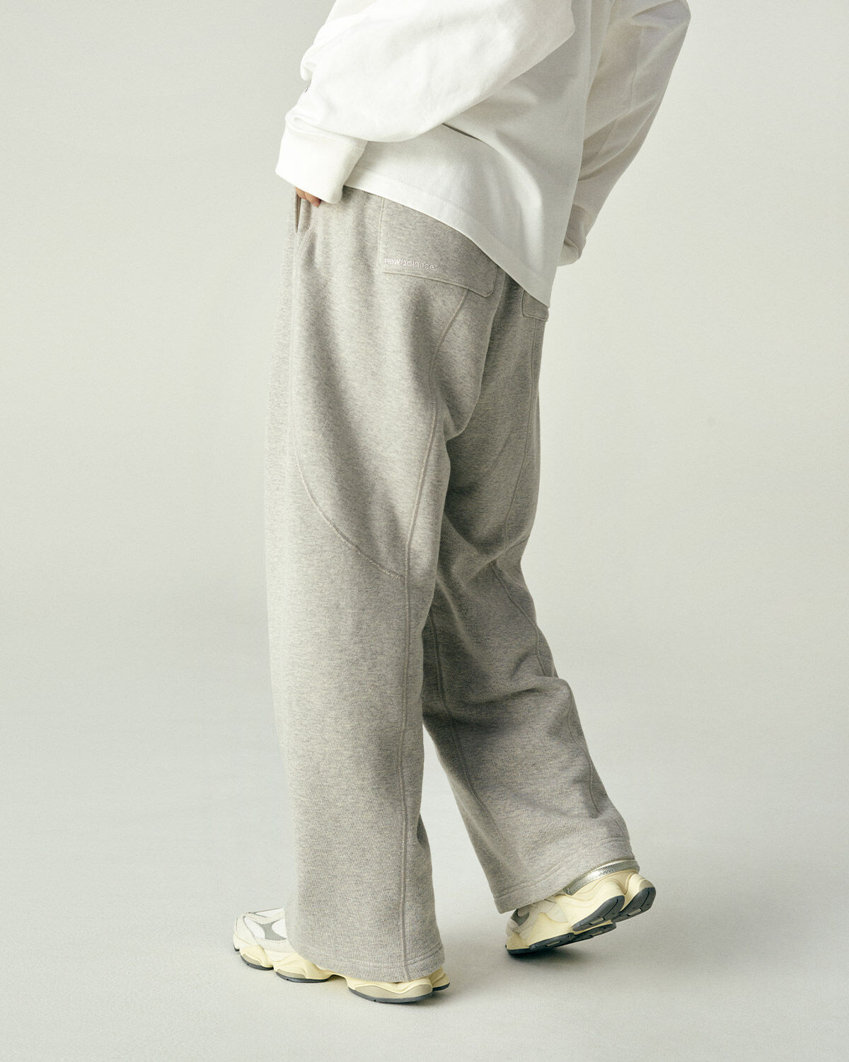 NB GREY ストレートパンツ(リラックス)
