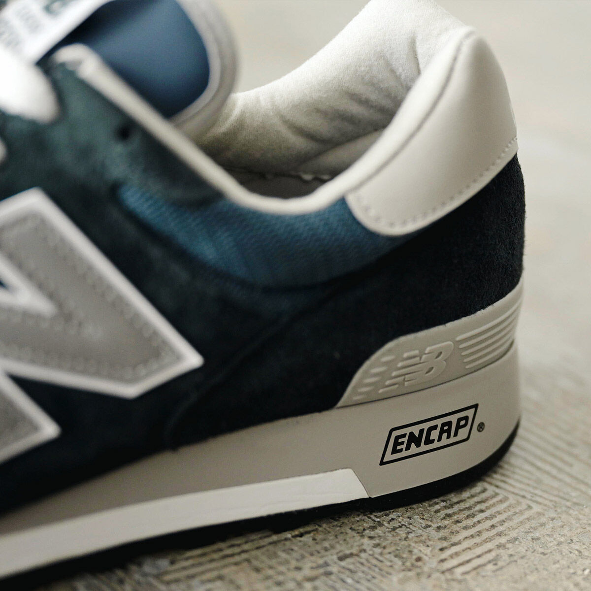 ⭐️週末限定限界値下げ‼️新品未使用★new balance M1300JP3 7万円超えのニューバランス「M1300JPV」とは!? これぞファン垂涎の