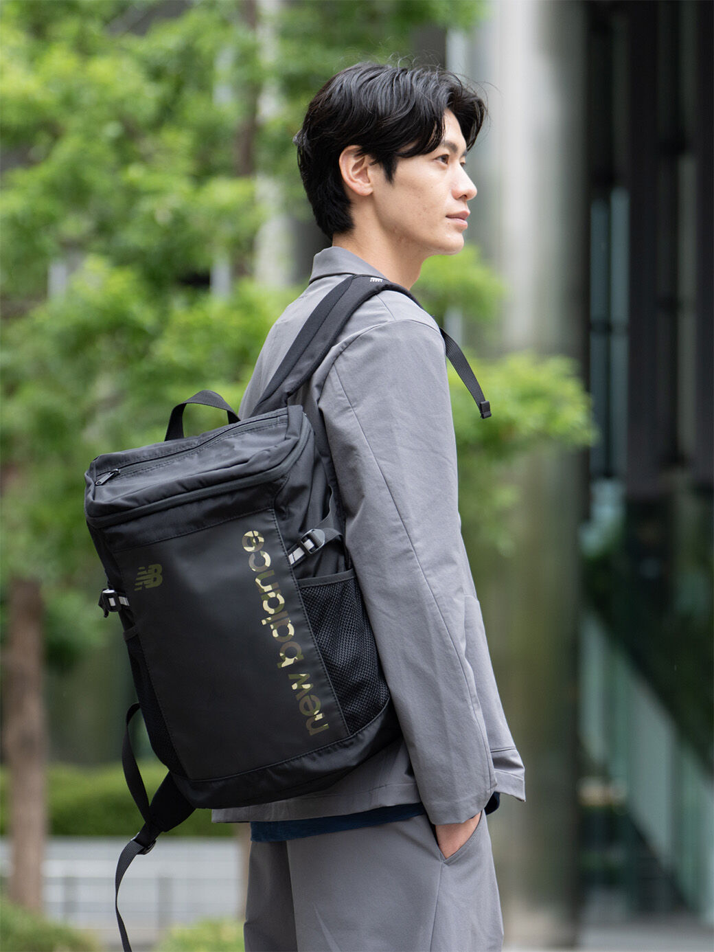 トップローディングバックパック20L