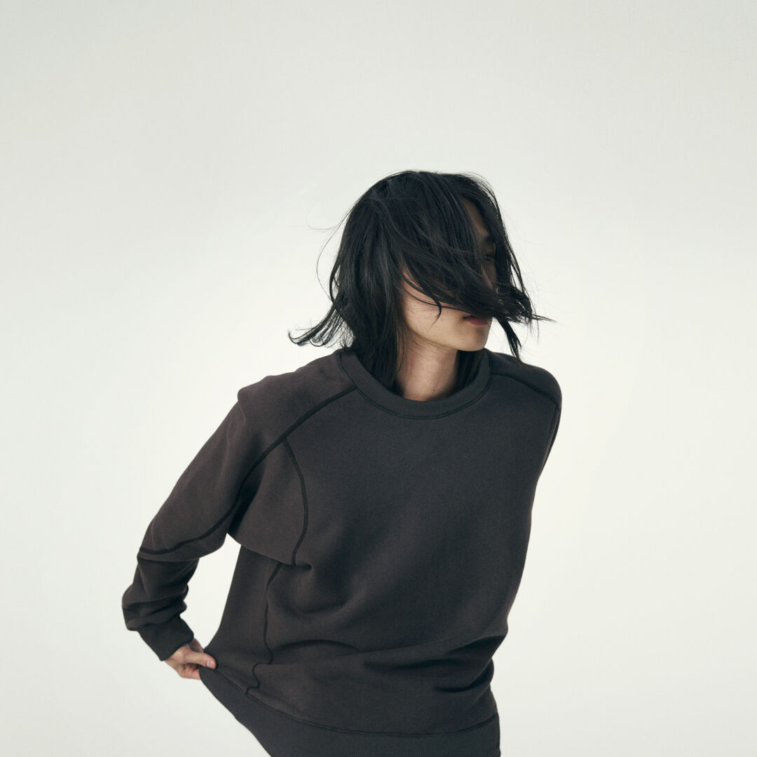 NB GREY レギュラーフィットクルーネック