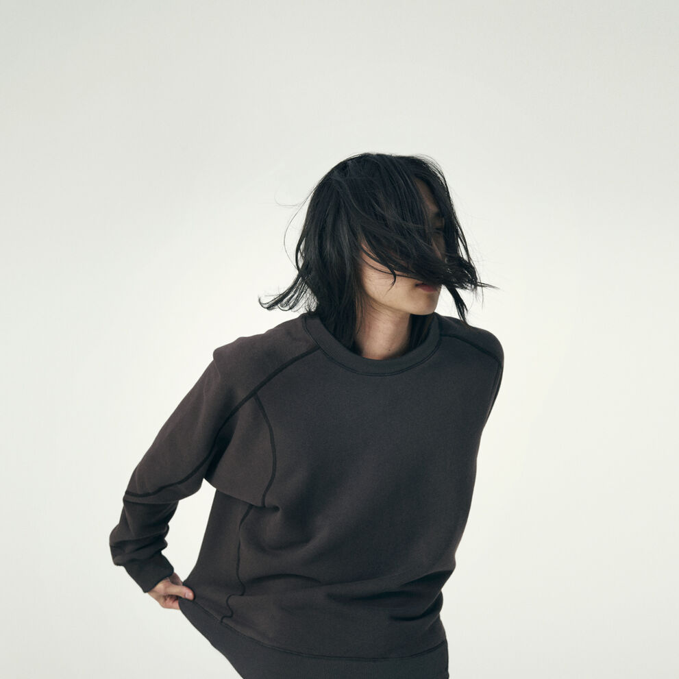 NB GREY レギュラーフィットクルーネック