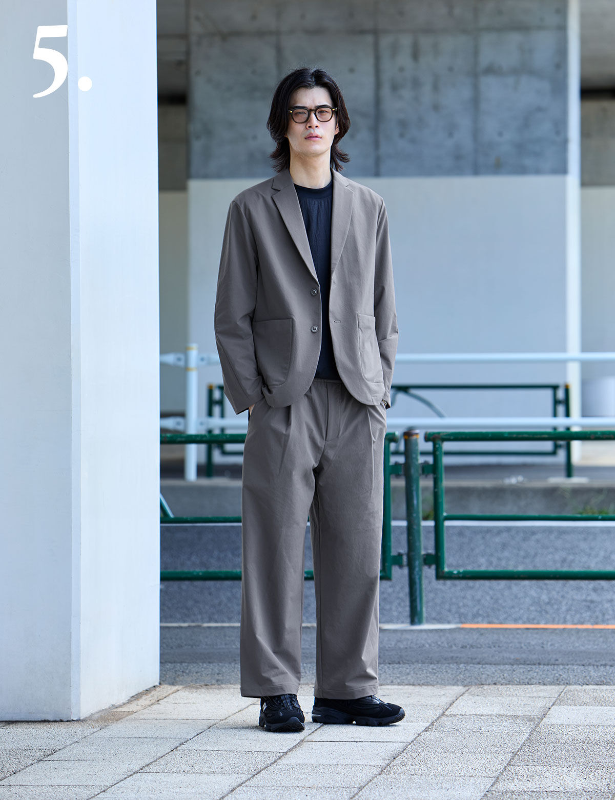 NB GREY Look2 image1