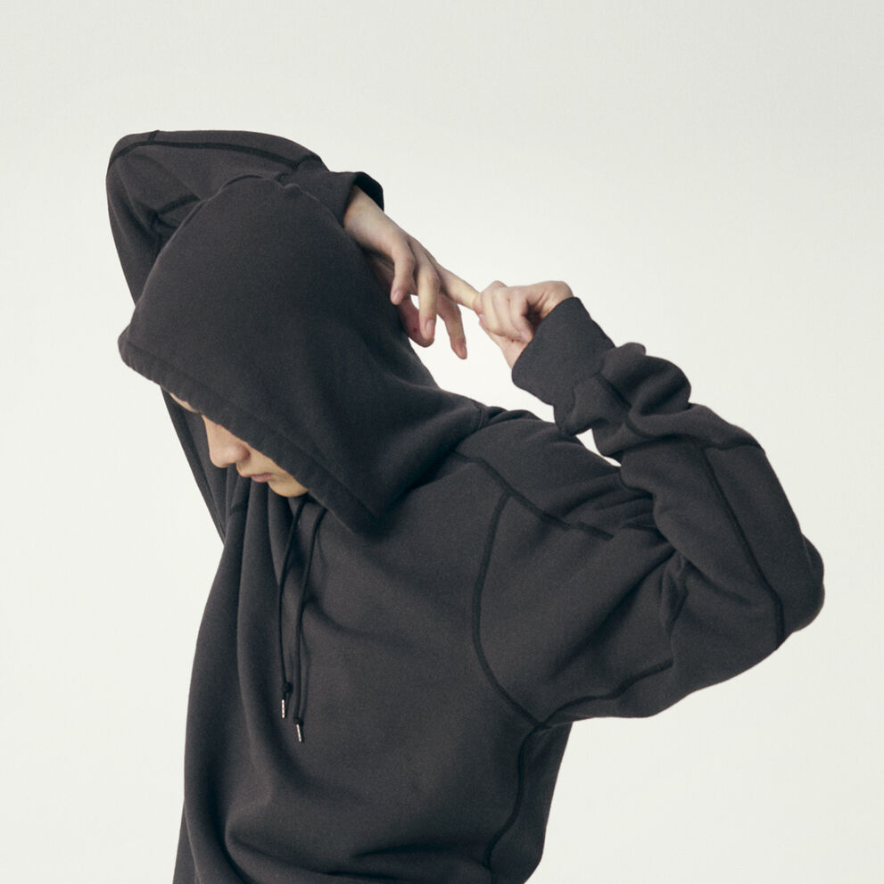 NB GREY レギュラーフィットフーディ