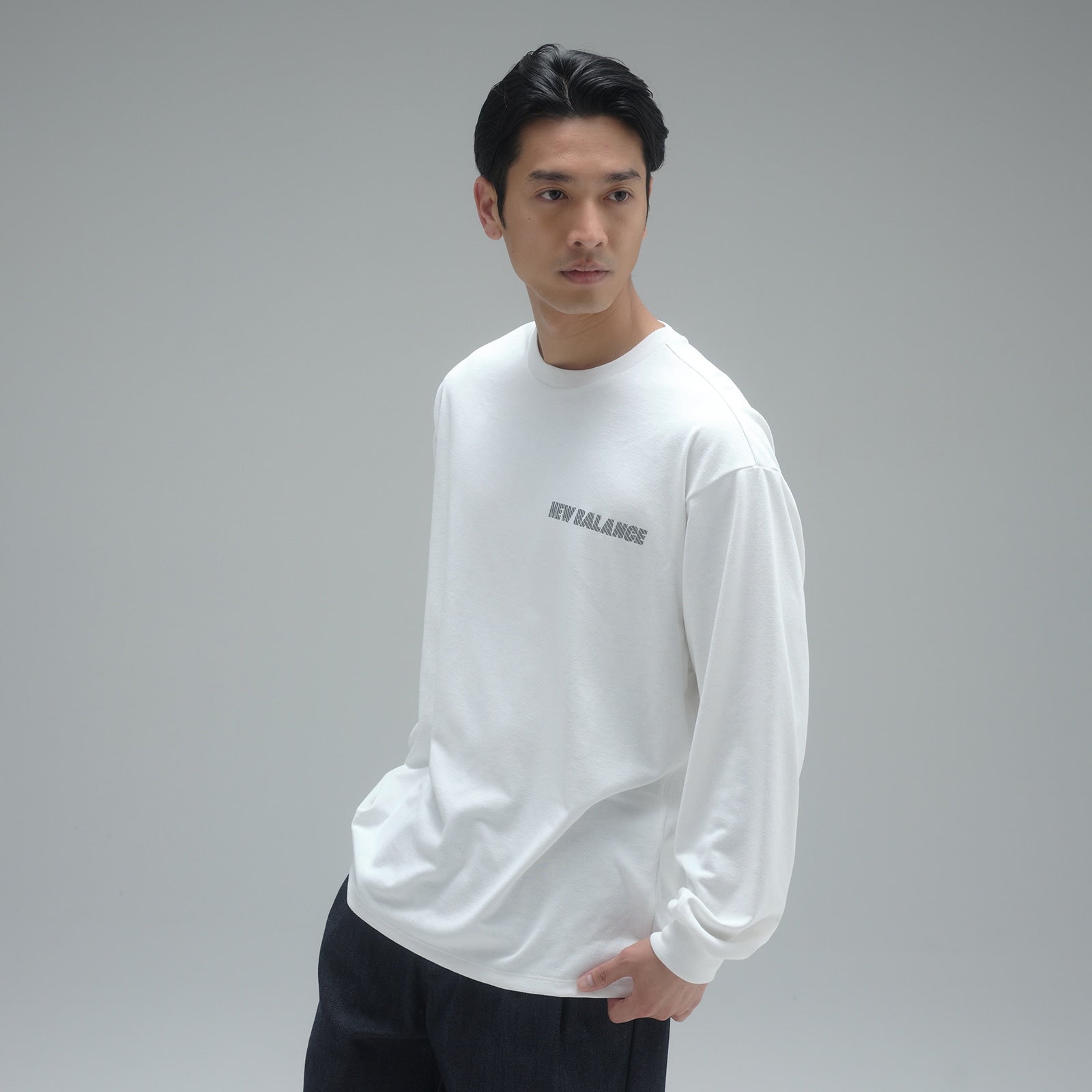 MET24 Reflection NB Logo Long Sleeve Tee