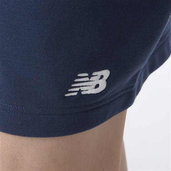 Sport Essentials 运动短裤 7 英寸