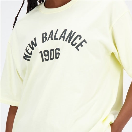 NB Essentials Varsity オーバーサイズショートスリーブTシャツ
