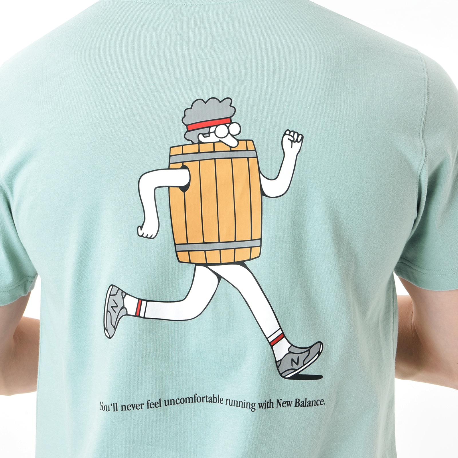 New Balance Barrel Runner 짧은 슬리브 티셔츠