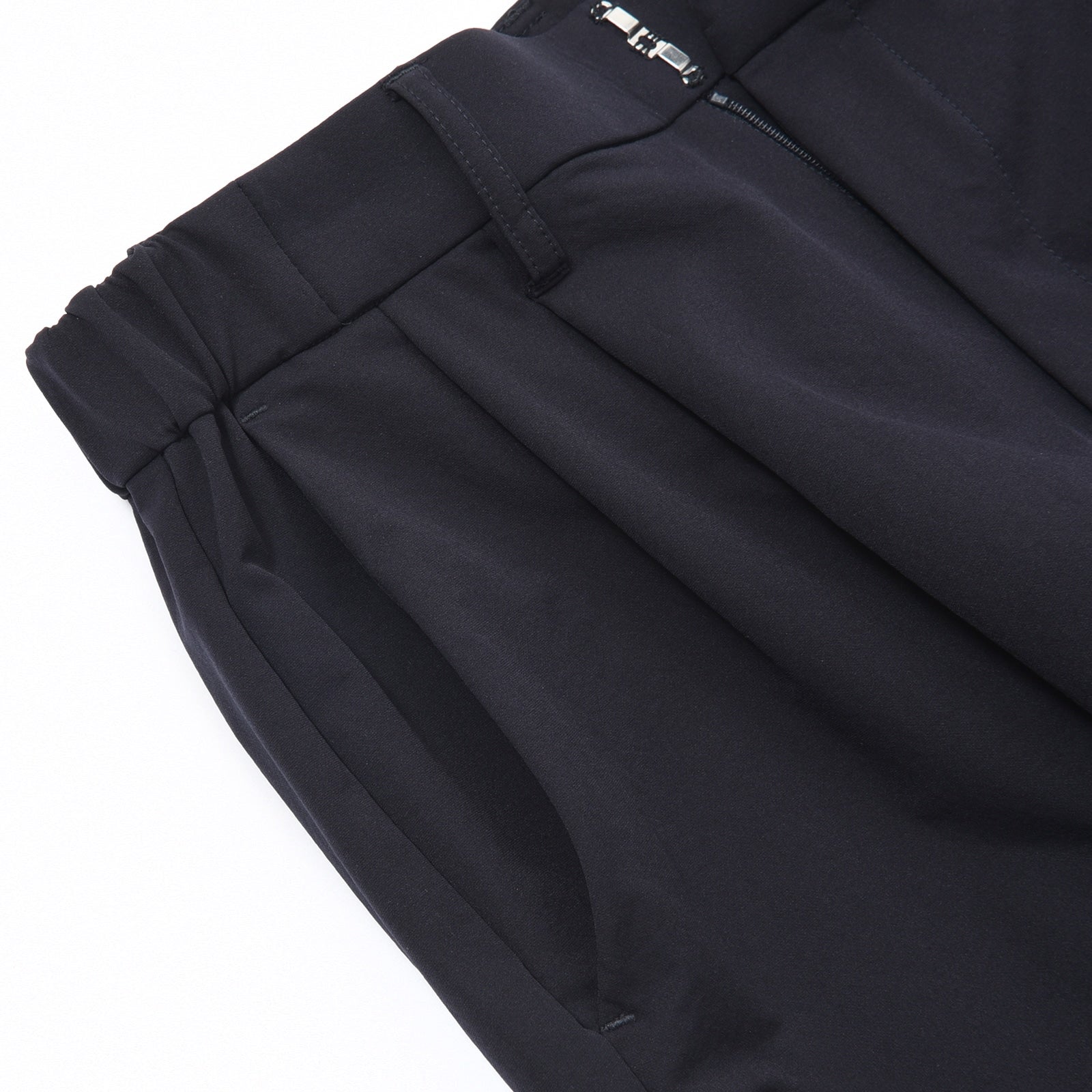 【予約】 MET24 Tuck Slim Tapered Pants