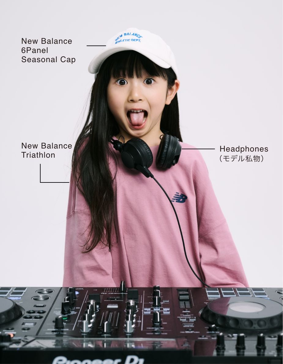 DJ RINOKA コーディネート詳細 Cap:New Balance 6Panel Seasonal Cap, Tシャツ:New Balance Triathlon, Headphones:モデル私物